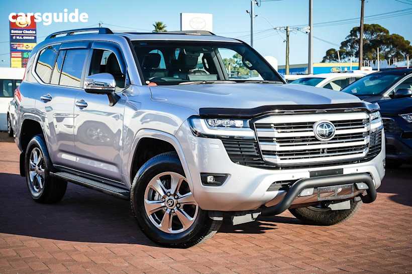 Silver 2024 Toyota Landcruiser Wagon Lc300 Sahara (4X4)