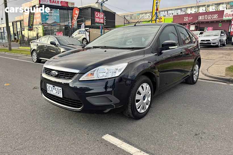 Black 2009 Ford Focus Hatchback Cl