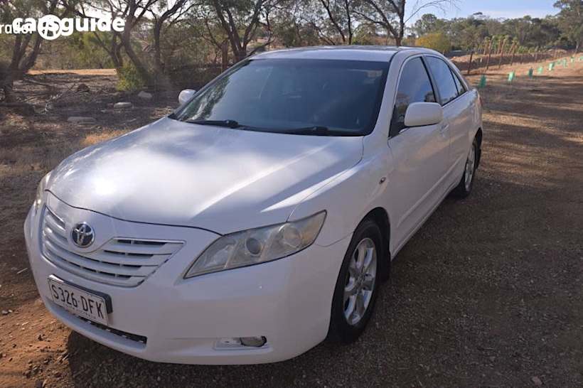 White 2007 Toyota Camry Sedan Altise