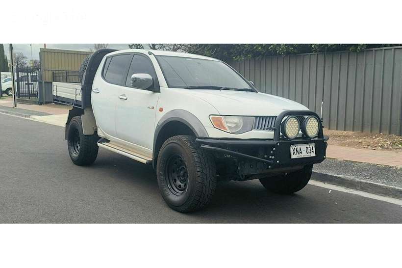 White 2007 Mitsubishi Triton Double Cab Utility Glx-R (4X4)