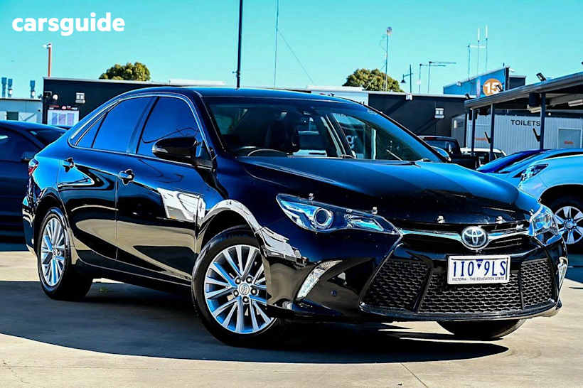 Black 2016 Toyota Camry Sedan Atara Sl