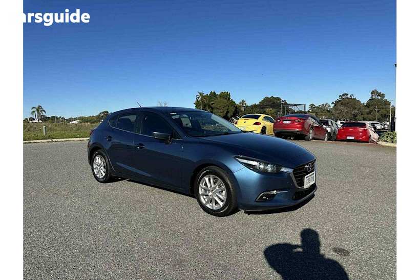 Blue 2018 Mazda 3 Hatchback Maxx Sport