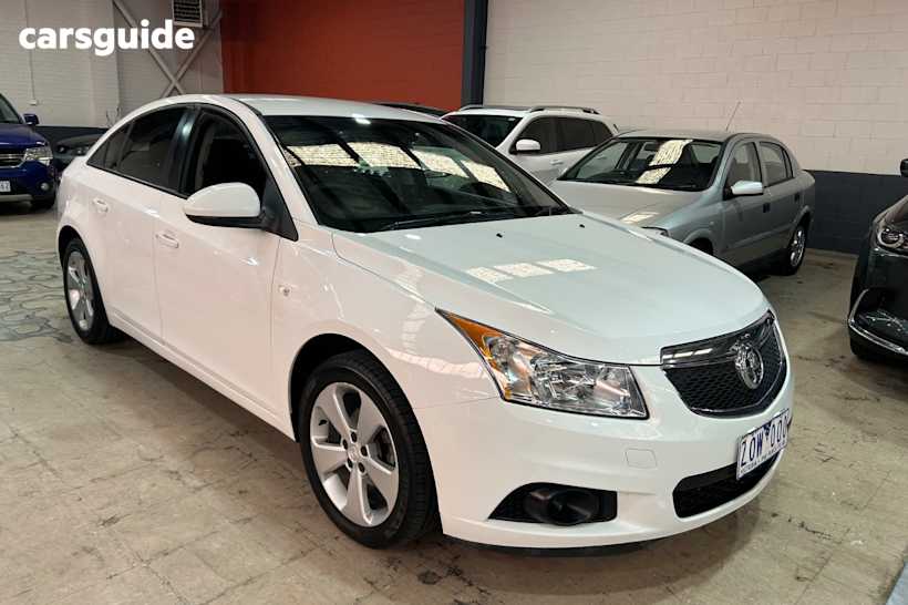 White 2013 Holden Cruze Sedan Cd