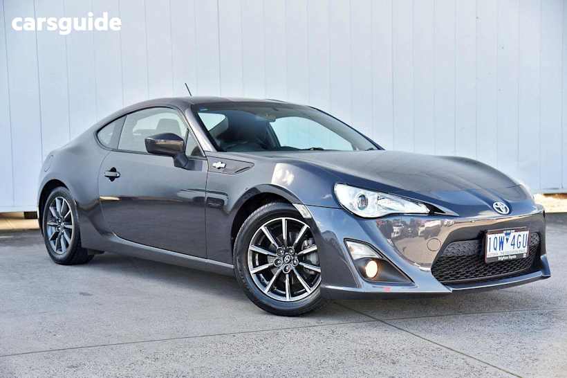Grey 2013 Toyota 86 Coupe Gt