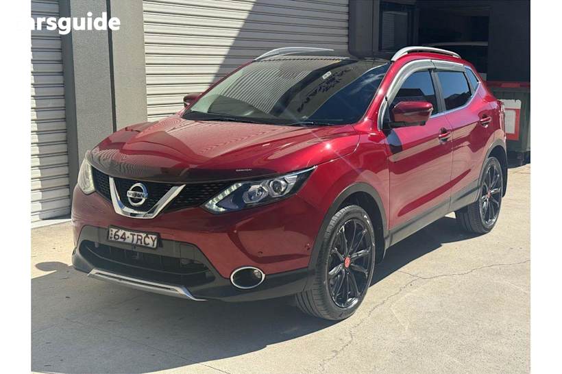 Red 2014 Nissan Qashqai Wagon Ti (4X2)
