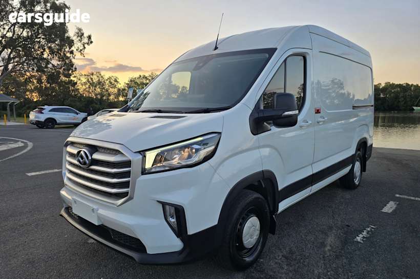 White 2022 LDV Deliver 9 Commercial