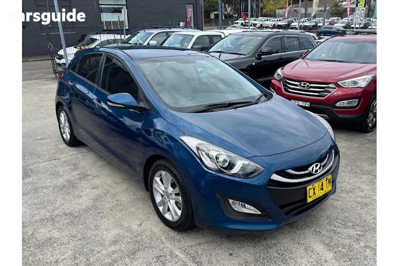 Blue 2014 Hyundai I30 Hatchback Trophy