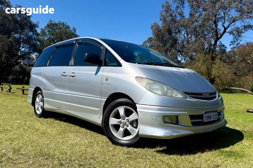 Silver 2004 Toyota Estima Wagon Aeras