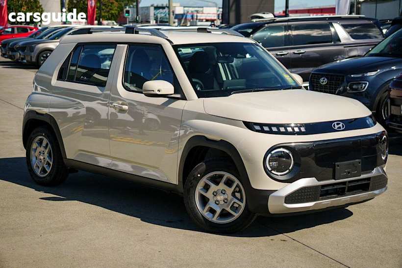 White 2025 Hyundai Inster Wagon 2Wd (42Kwh)