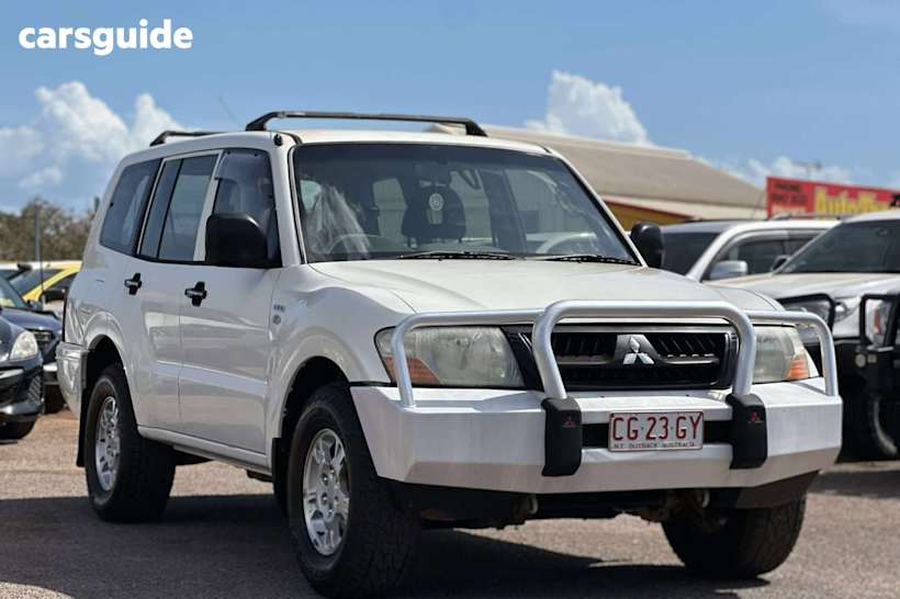 White 2006 Mitsubishi Pajero Wagon Glx Lwb (4X4)
