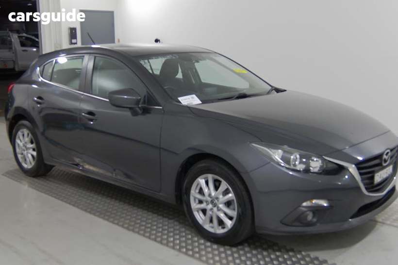 Grey 2015 Mazda 3 Hatchback Maxx