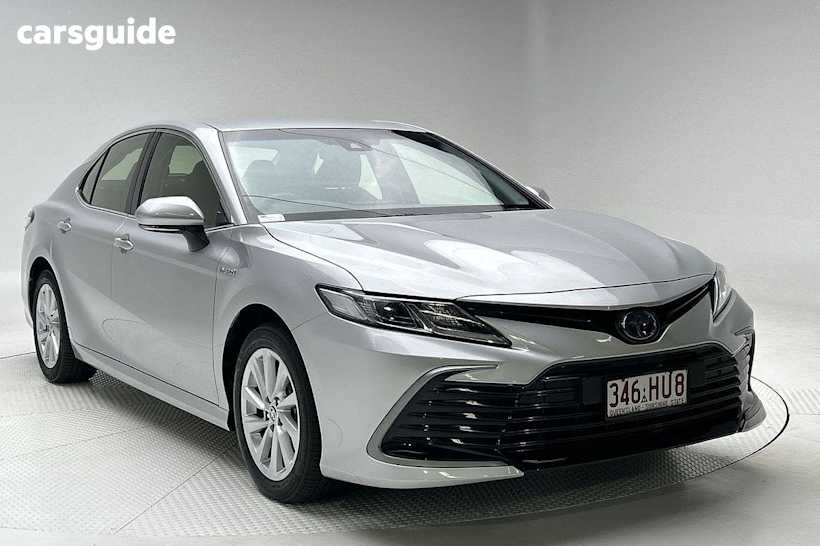 Silver 2023 Toyota Camry Sedan ASCENT F