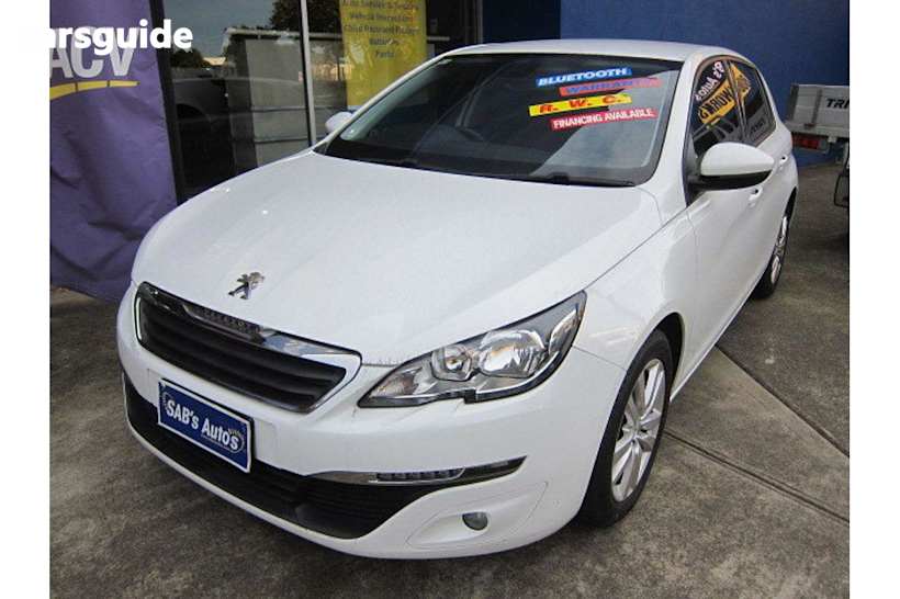 White 2016 Peugeot 308 Hatchback Allure