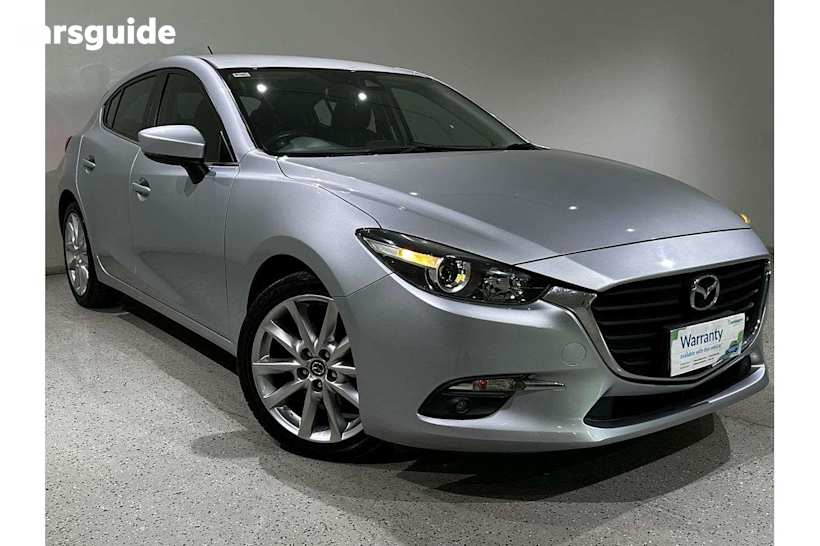 Silver 2017 Mazda Mazda3 Hatch SP25 F