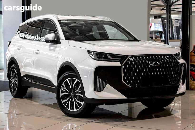 White 2025 Chery Tiggo 7 SUV SUPER HYBRID ULTIMATE F