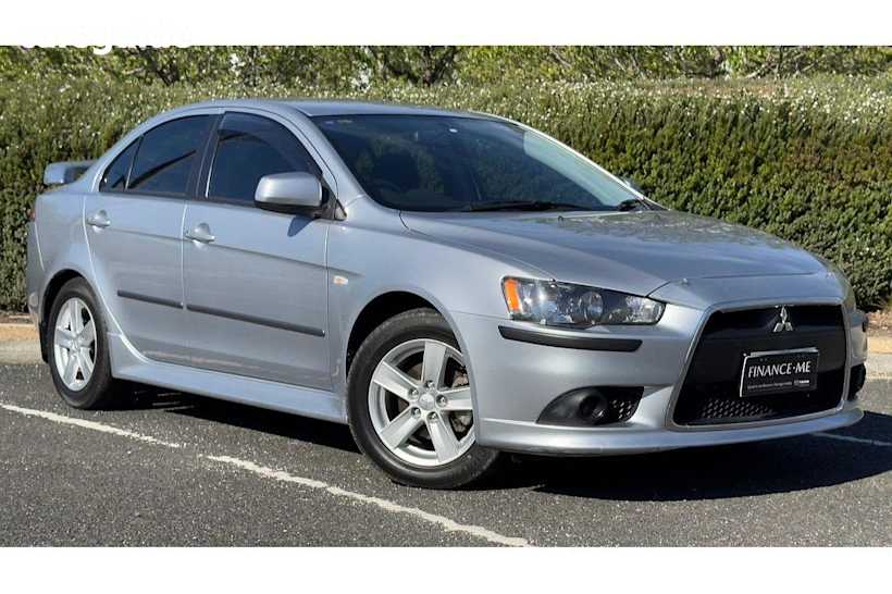 Silver 2014 Mitsubishi Lancer Sedan ES F