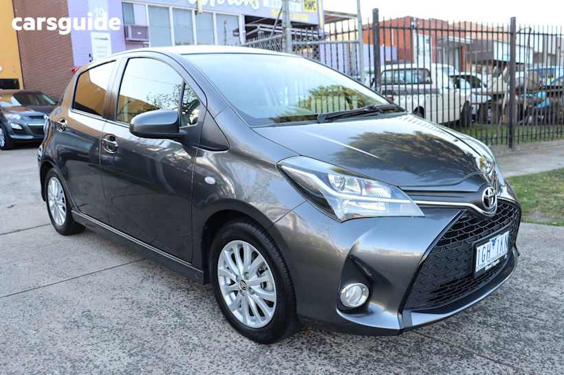Grey 2015 Toyota Yaris Hatchback Zr