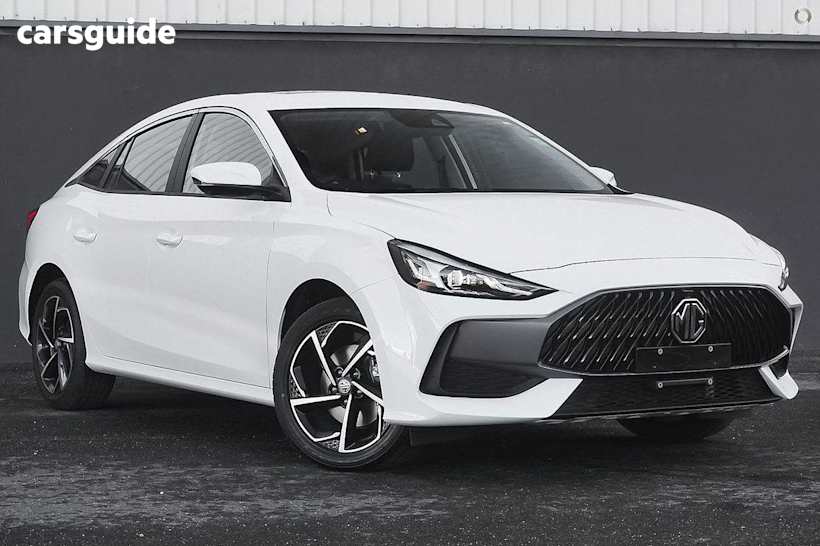 White 2025 MG MG5 Sedan ESSENCE F