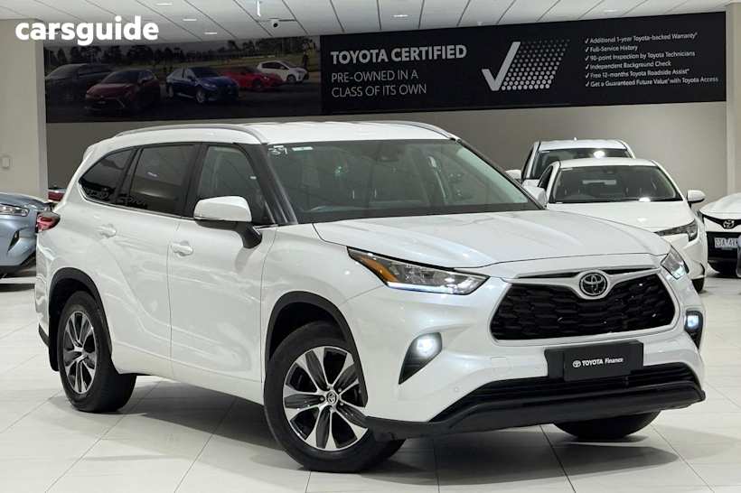 White 2023 Toyota Kluger SUV GXL F