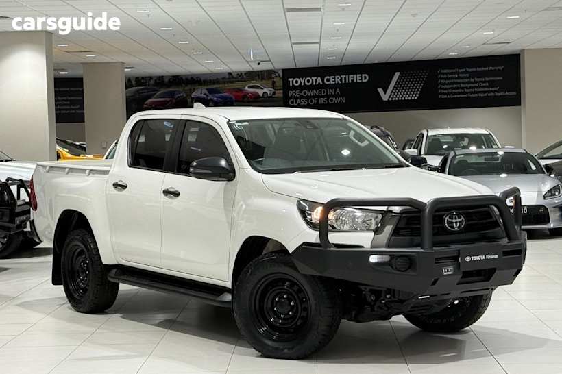 White 2022 Toyota Hilux Ute Tray SR 4X4