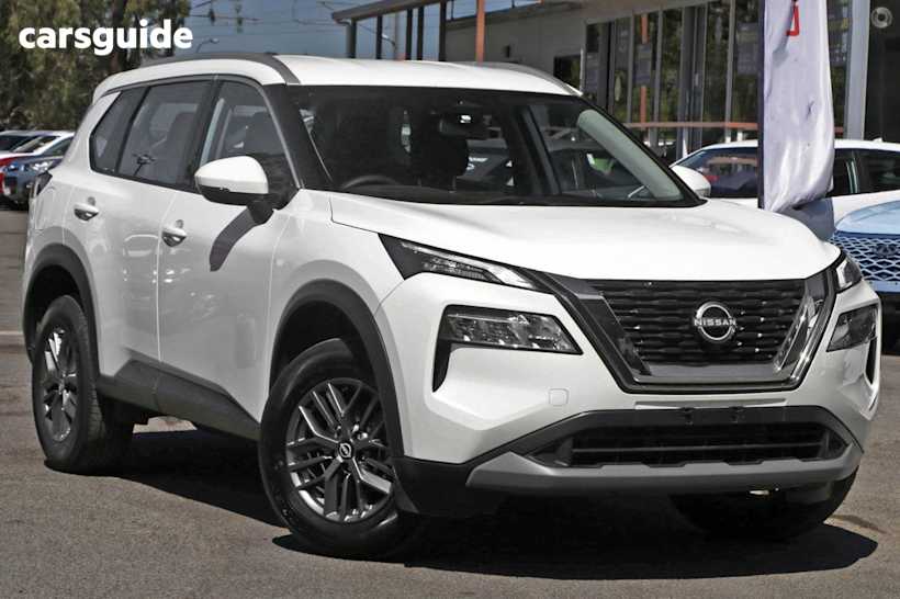 White 2025 Nissan X-Trail SUV ST F