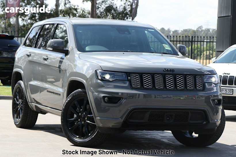 Grey 2020 Jeep Grand Cherokee Wagon Night Eagle (4X4)