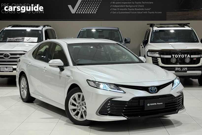 White 2021 Toyota Camry Sedan ASCENT F