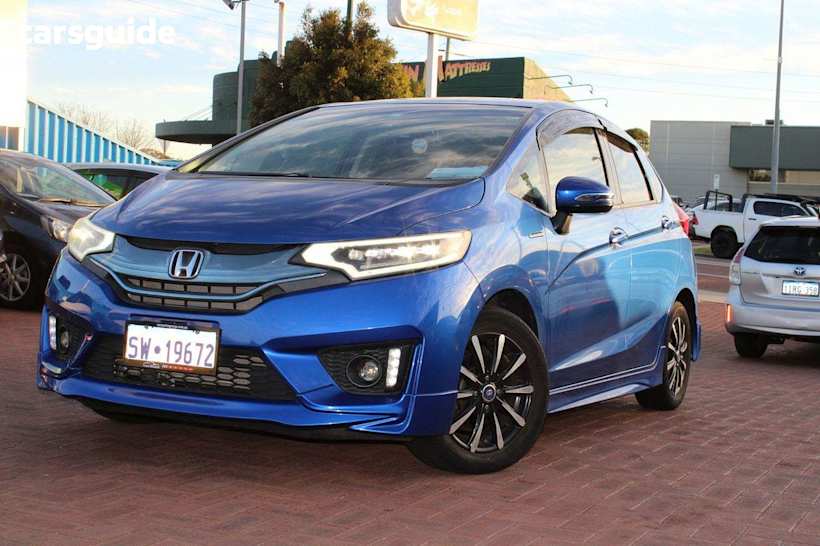 Blue 2014 Honda Fit Hatch (HYBRID) GP5