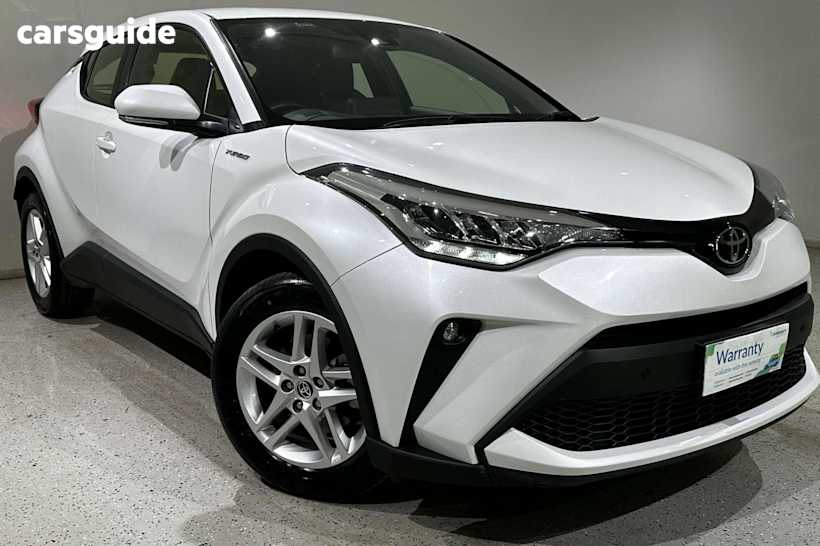 White 2023 Toyota C-HR SUV GXL F