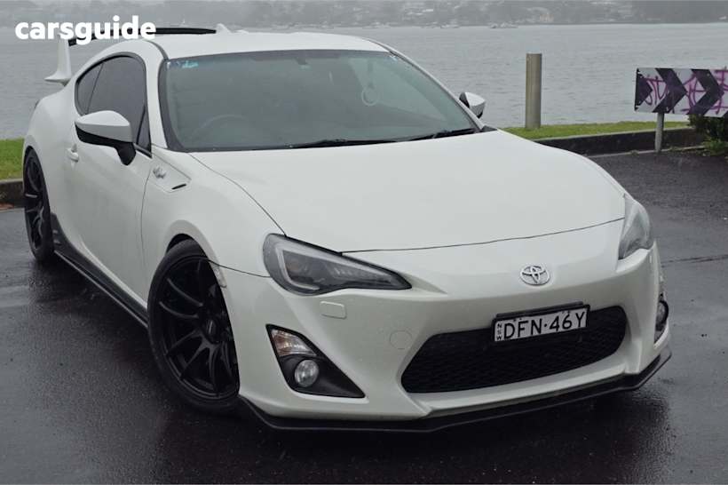 White 2016 Toyota 86 Coupe GTS R