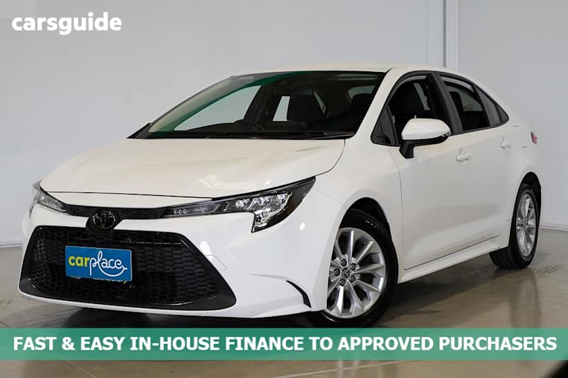 White 2020 Toyota Corolla Sedan Ascent Sport + Navigation