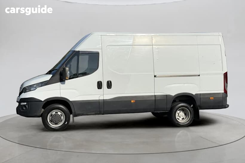 White 2016 Iveco Daily Commercial