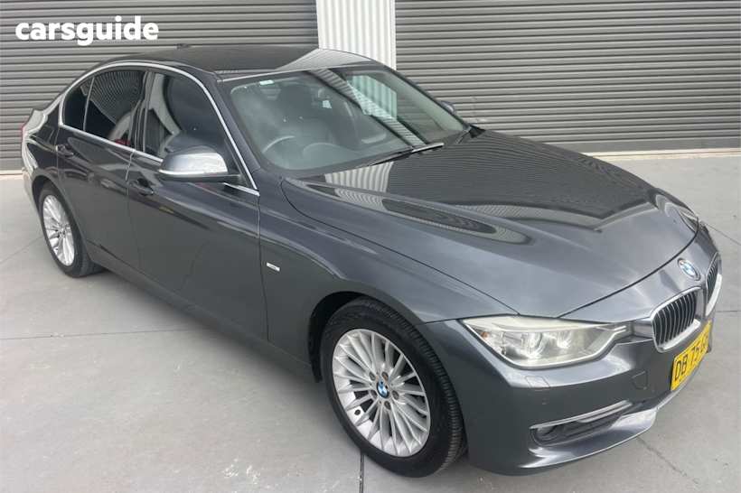 Grey 2013 BMW 3 Sedan 320D R