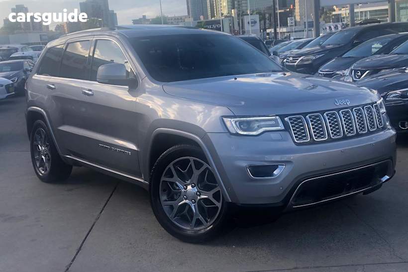 Silver 2020 Jeep Grand Cherokee SUV OVERLAND 4X4