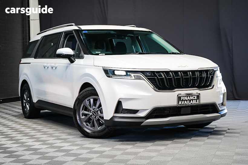 White 2022 Kia Carnival Wagon S