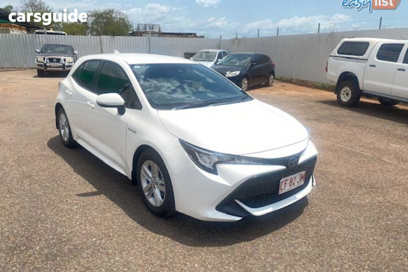 White 2019 Toyota Corolla Hatch ASCENT SPORT HYBRID F