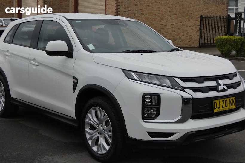 White 2023 Mitsubishi ASX SUV ES F