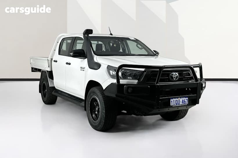 White 2020 Toyota Hilux Double Cab Chassis Sr (4X4)
