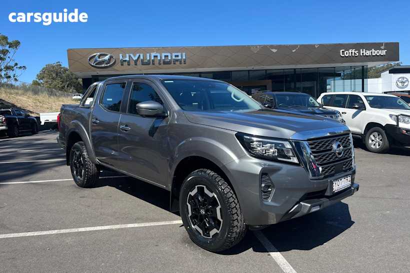 Silver 2025 Nissan Navara Dual Cab Pick-up St-X (4X4) Leather/No Sunroof