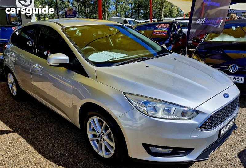 Silver 2015 Ford Focus Hatchback Trend