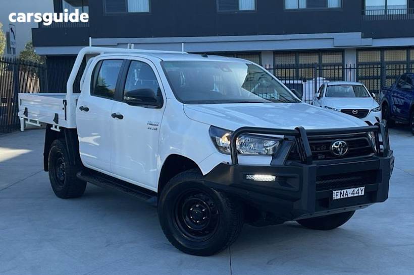 White 2020 Toyota Hilux Double Cab Chassis Sr (4X4)