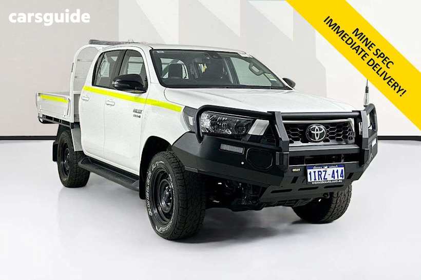 White 2024 Toyota Hilux Double Cab Chassis Sr (4X4)