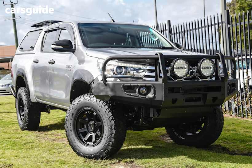 Silver 2016 Toyota Hilux Ute Tray SR5 4X4