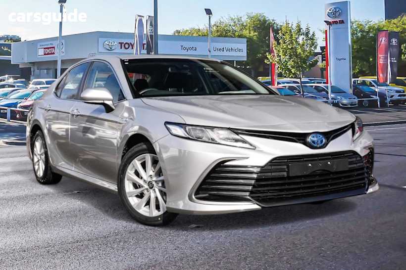 Silver 2023 Toyota Camry Sedan ASCENT F