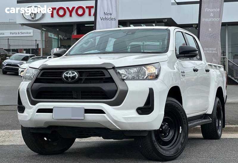 White 2022 Toyota Hilux Ute Tray SR 4X4