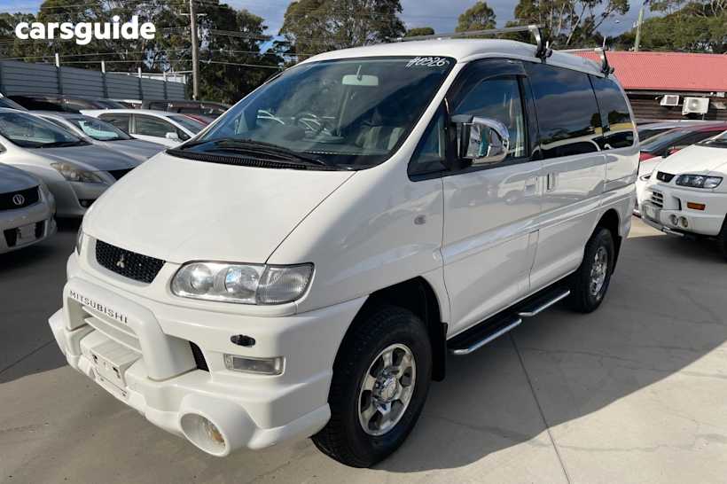White 2005 Mitsubishi Delica SUV SPACEGEAR