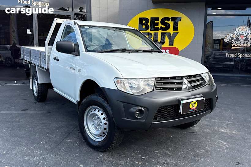 White 2013 Mitsubishi Triton Cab Chassis Gl
