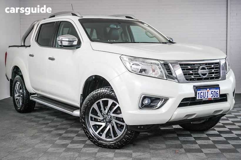 White 2019 Nissan Navara Dual Cab Pick-up St-X (4X4)