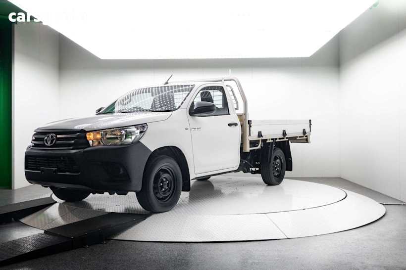 White 2018 Toyota Hilux Ute Tray WORKMATE R