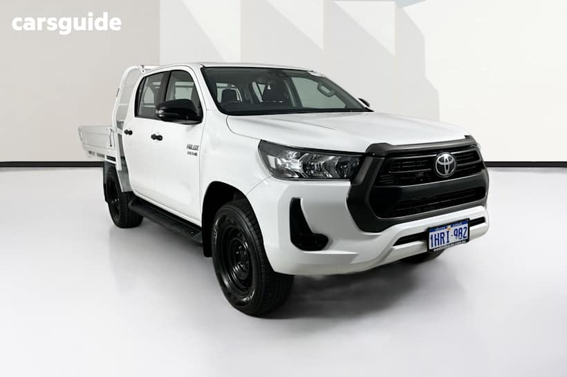 White 2022 Toyota Hilux Double Cab Chassis Sr (4X4)